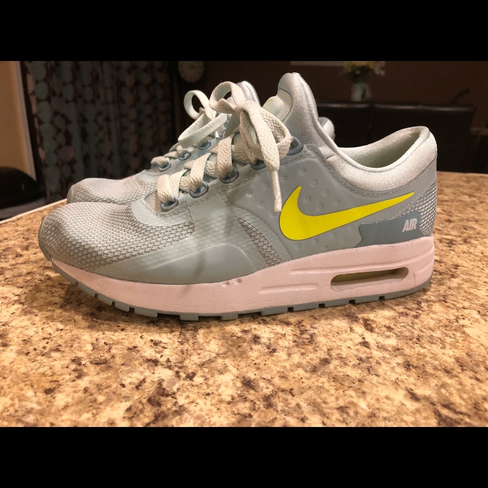 Nike air shoes